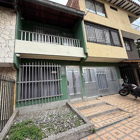 Road Living Home Medellín Dış mekan fotoğraf