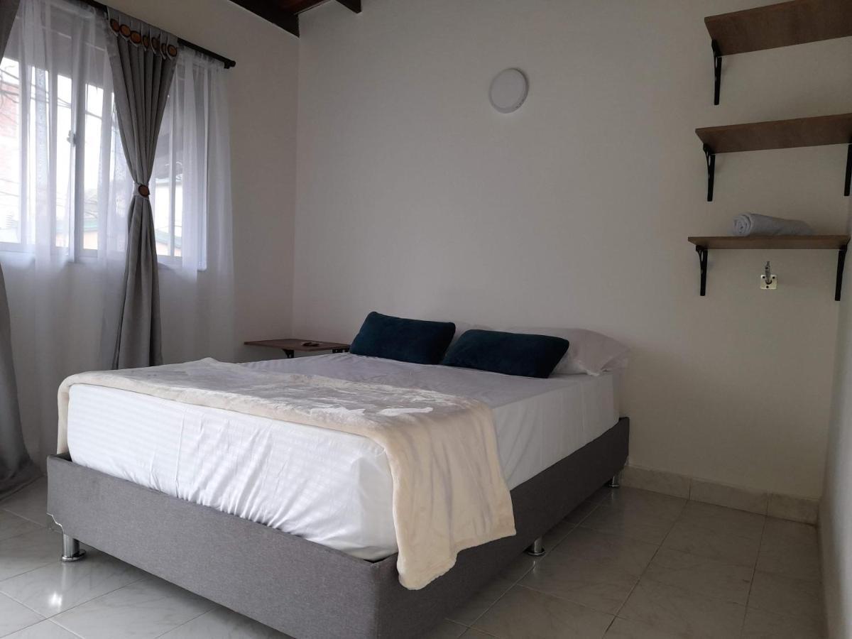 Road Living Home Medellín Dış mekan fotoğraf